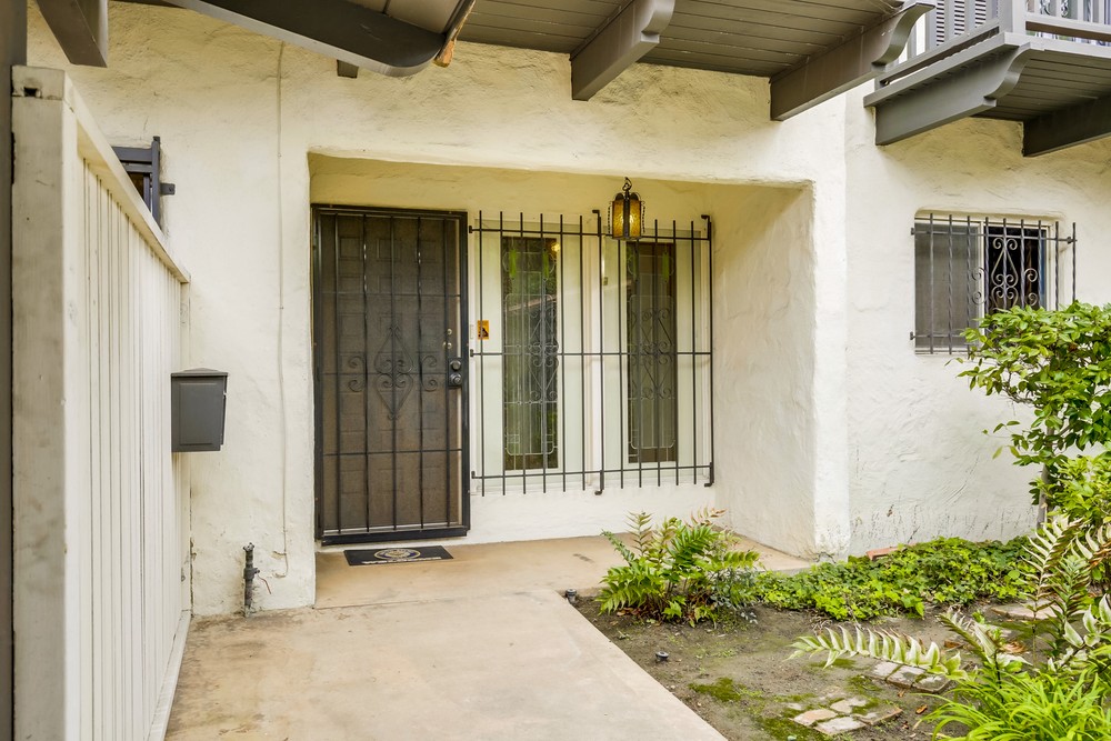 Virtual tour photo 7 of 69 for 4271 Loma Riviera Ln