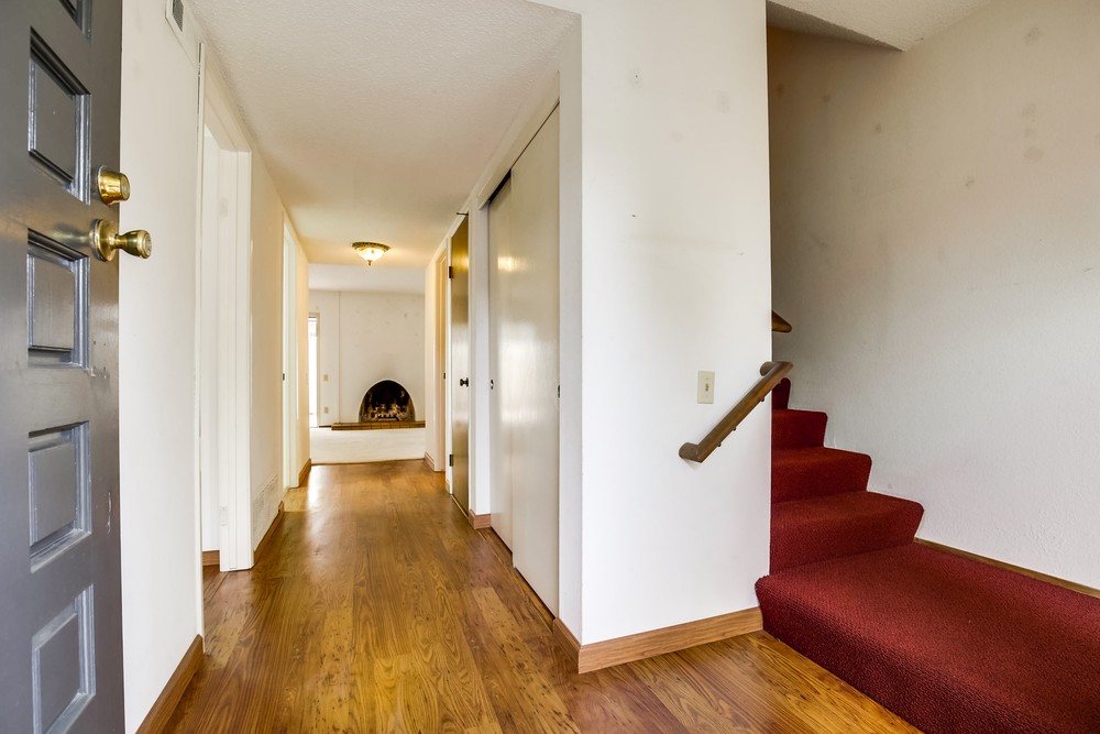 Virtual tour photo 9 of 69 for 4271 Loma Riviera Ln