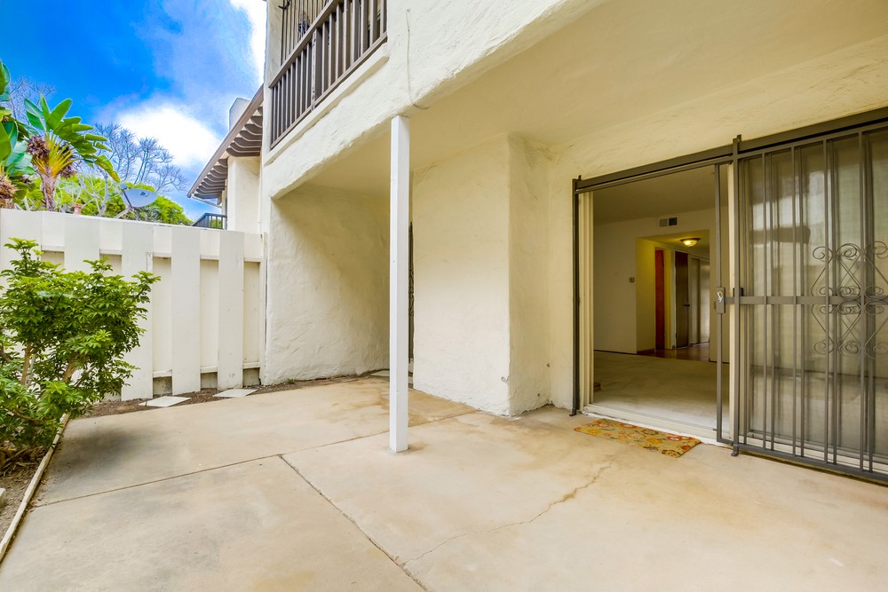 Virtual tour photo 16 of 69 for 4271 Loma Riviera Ln