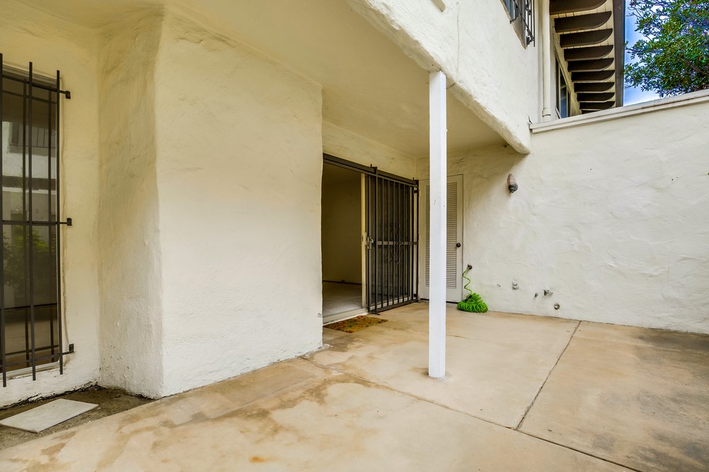 Virtual tour photo 17 of 69 for 4271 Loma Riviera Ln
