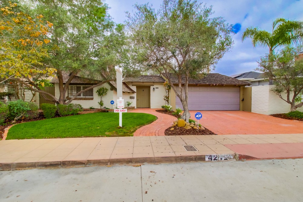 Virtual tour photo 3 of 95 for 4272 Altamirano Way