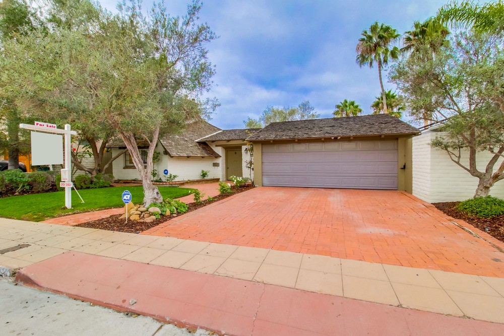 Virtual tour photo 4 of 95 for 4272 Altamirano Way