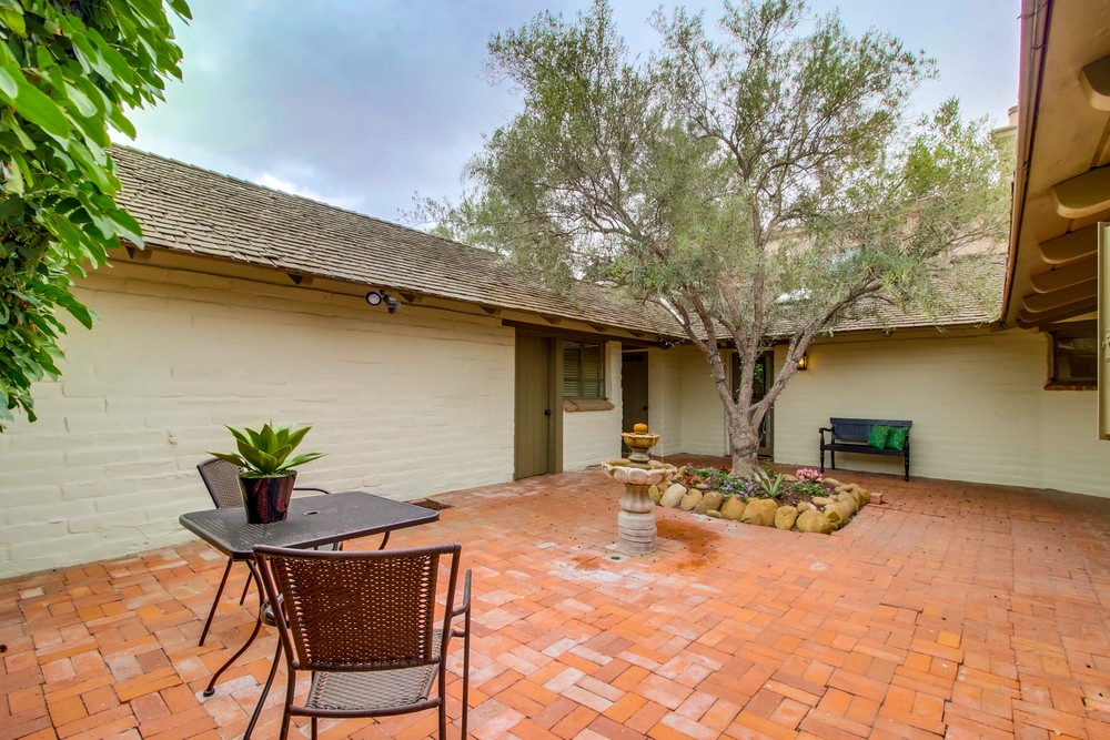 Virtual tour photo 10 of 95 for 4272 Altamirano Way