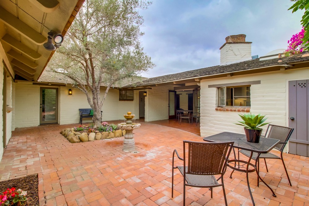 Virtual tour photo 11 of 95 for 4272 Altamirano Way