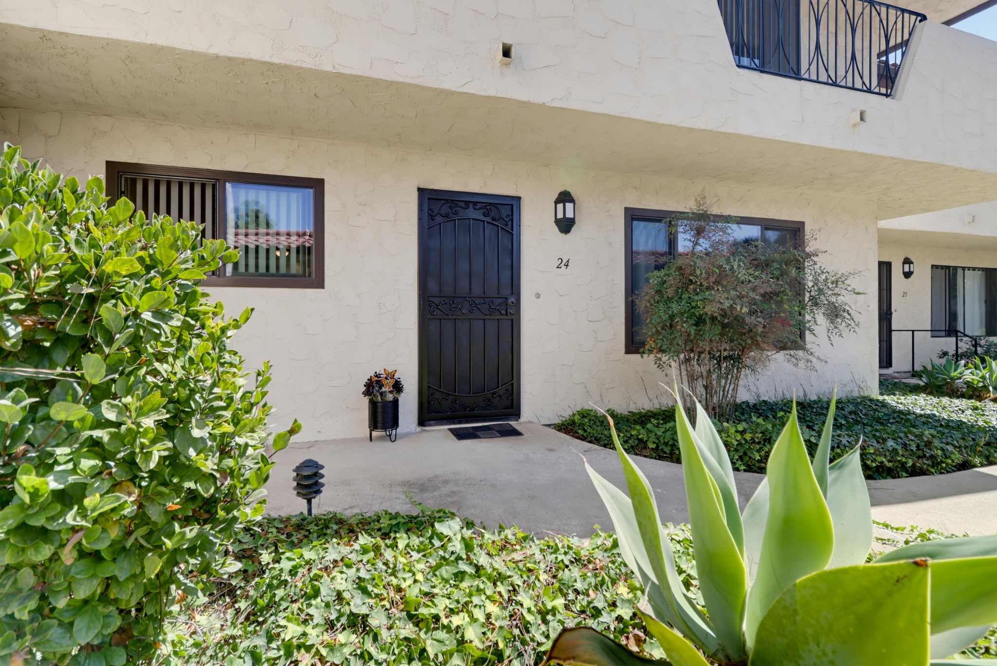 Virtual tour photo 1 of 39 for 4275 Asher St