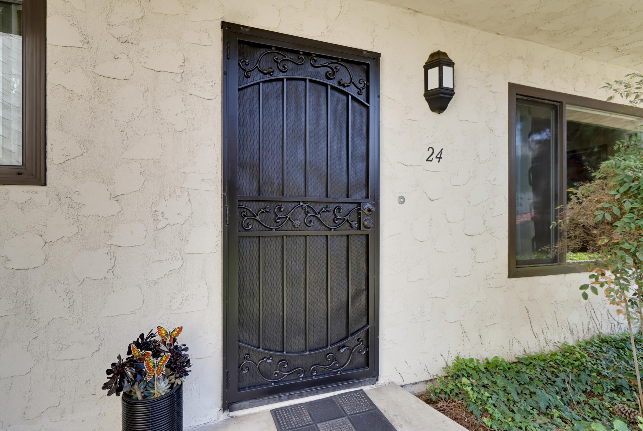 Virtual tour photo 5 of 39 for 4275 Asher St