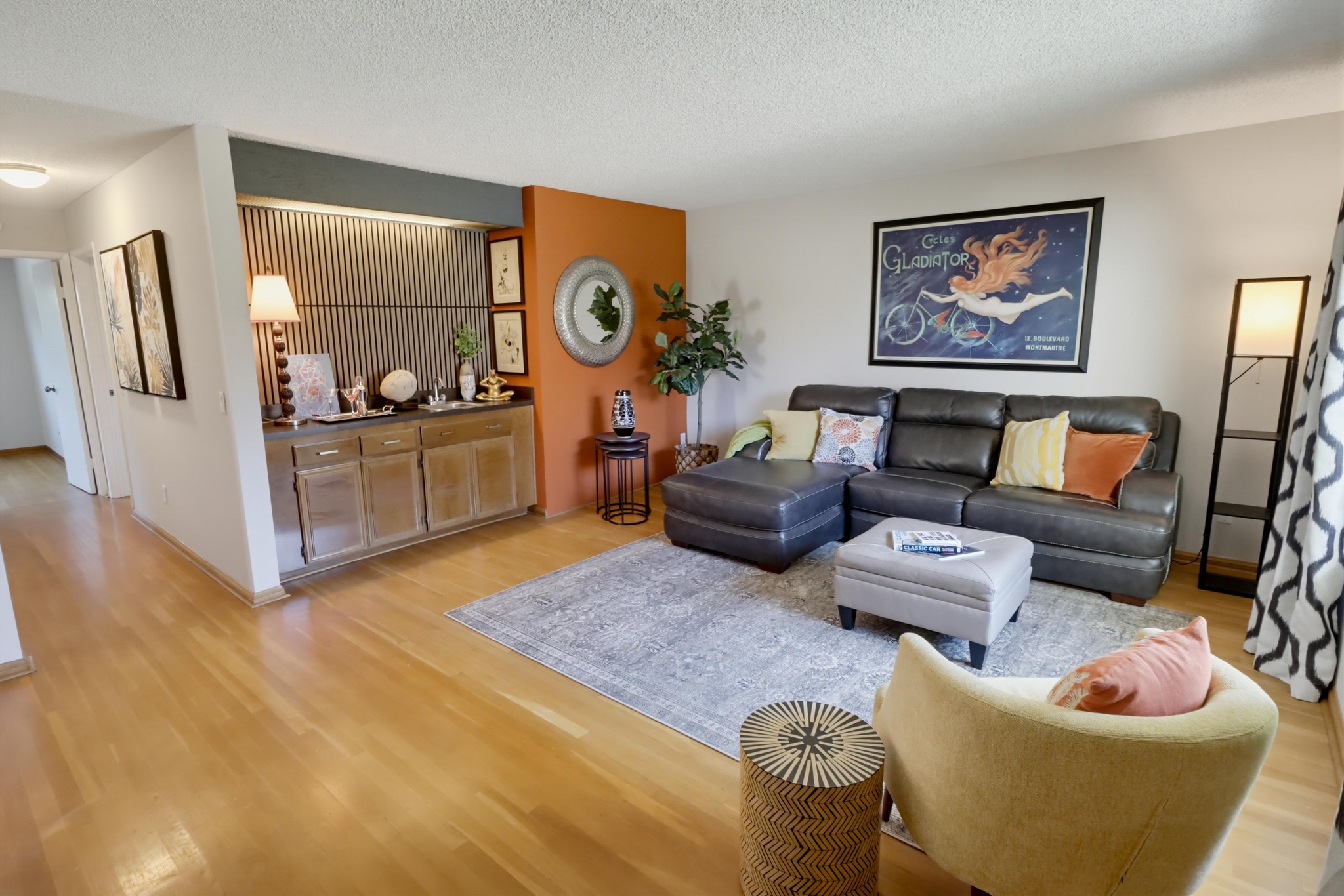 Virtual tour photo 7 of 39 for 4275 Asher St