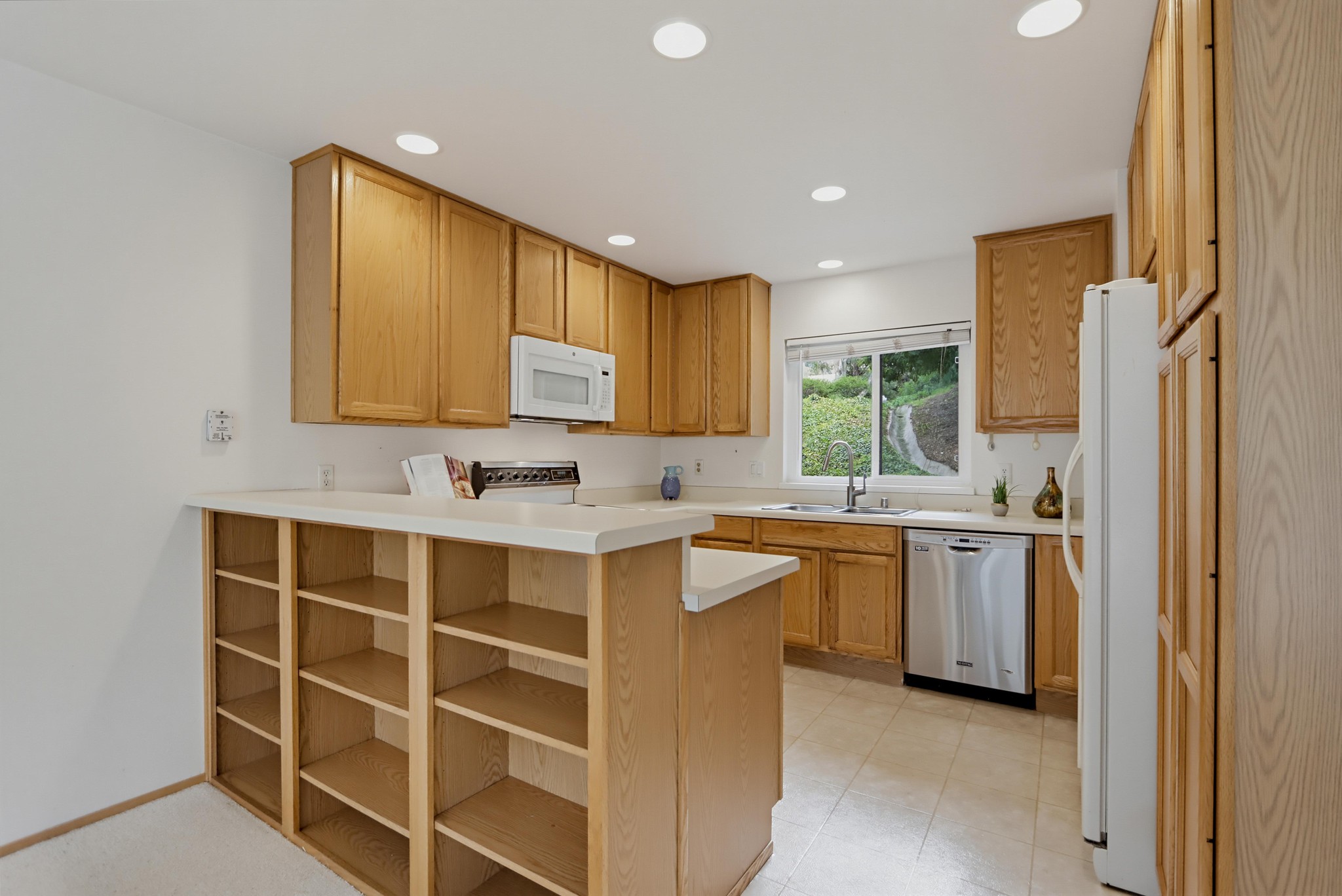 Virtual tour photo 8 of 46 for 4276 Fifth Ave