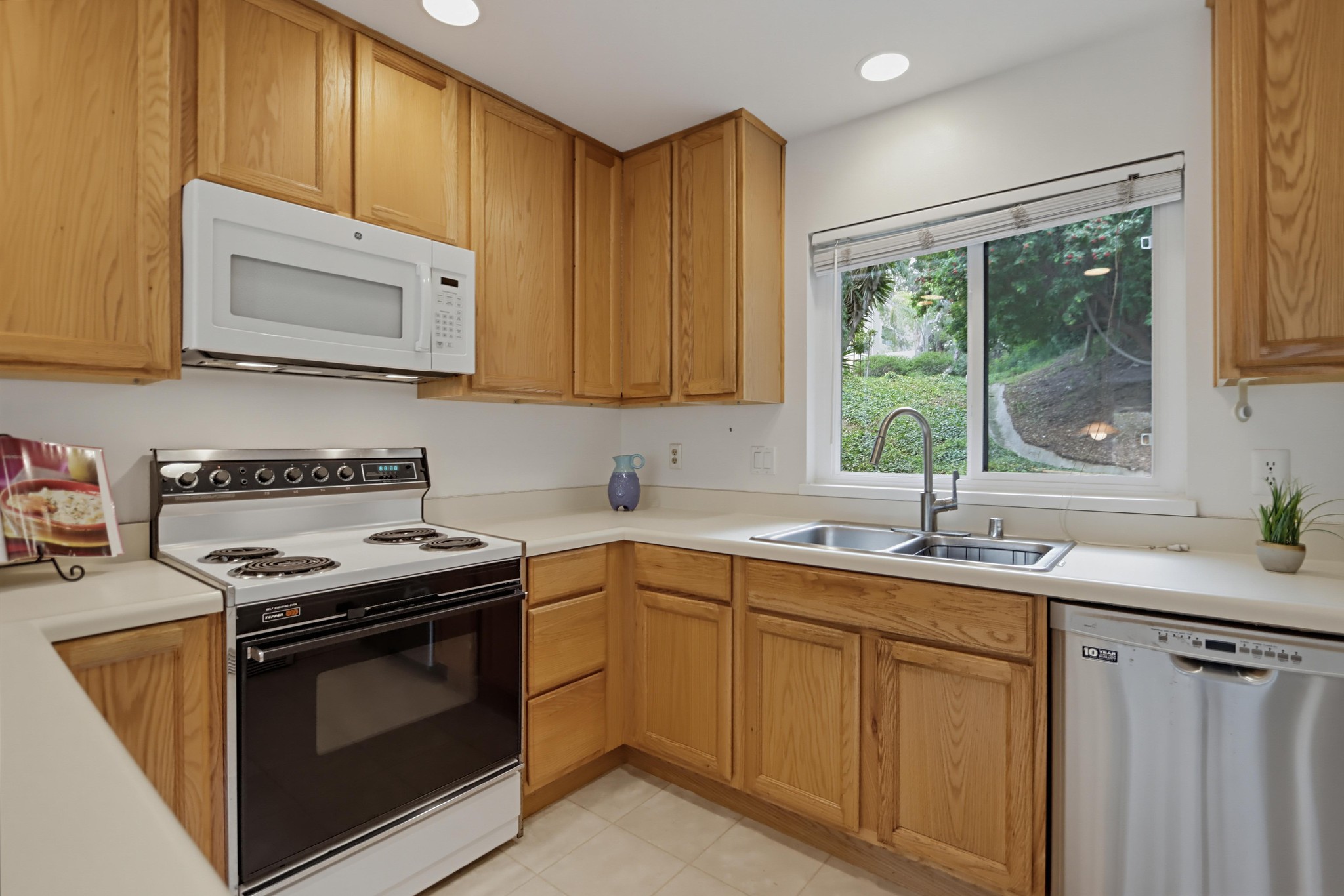 Virtual tour photo 10 of 46 for 4276 Fifth Ave