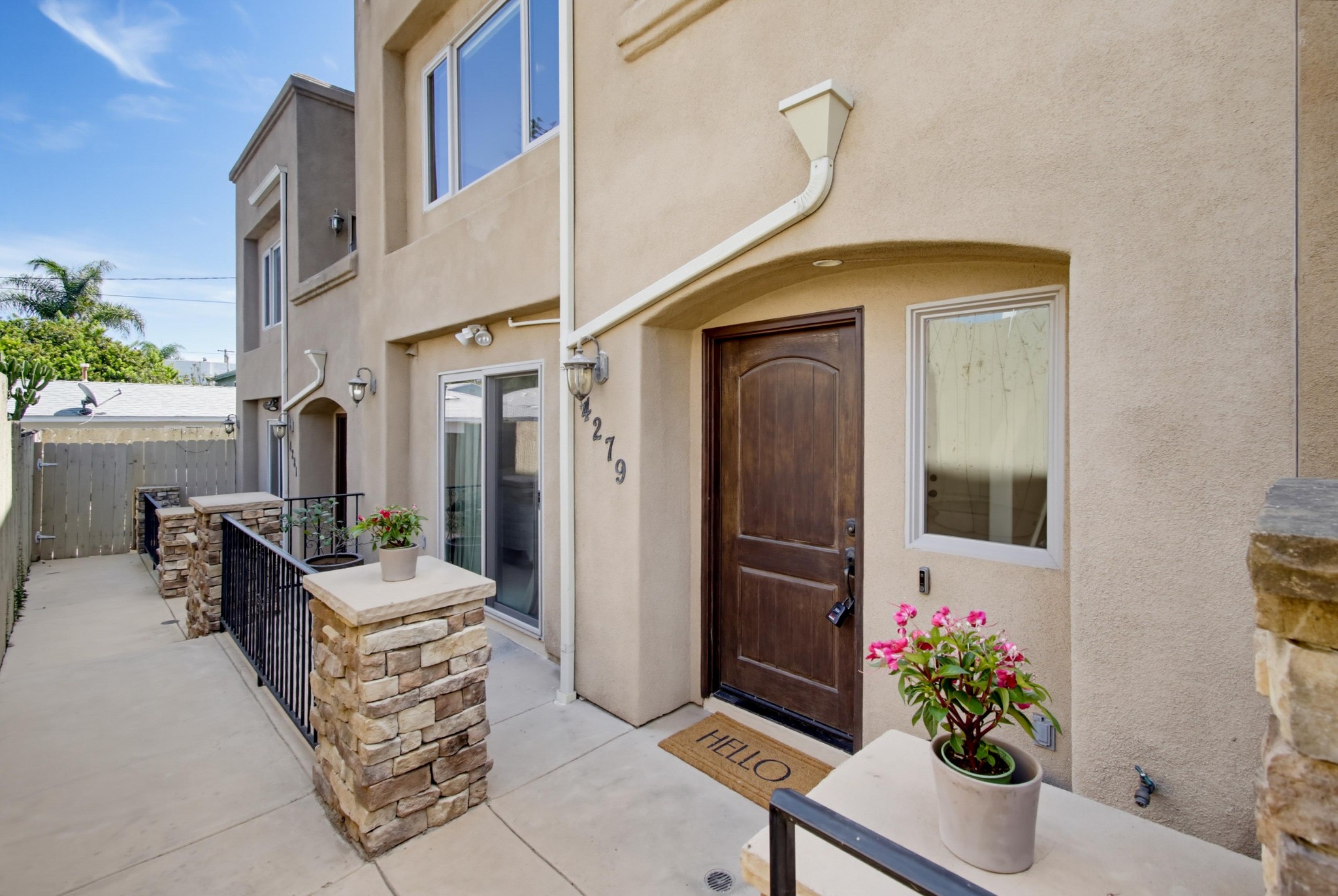 Virtual tour photo 1 of 97 for 4279 Lamont St