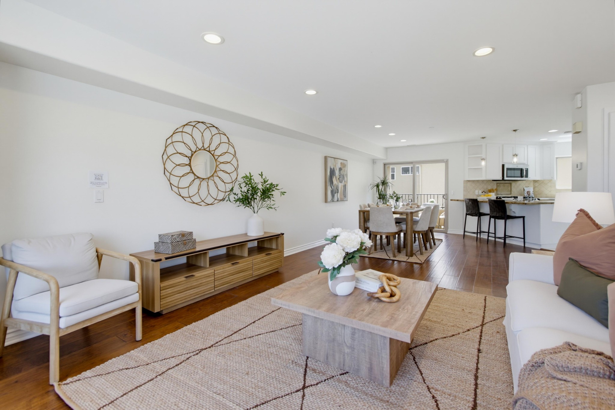 Virtual tour photo 7 of 97 for 4279 Lamont St