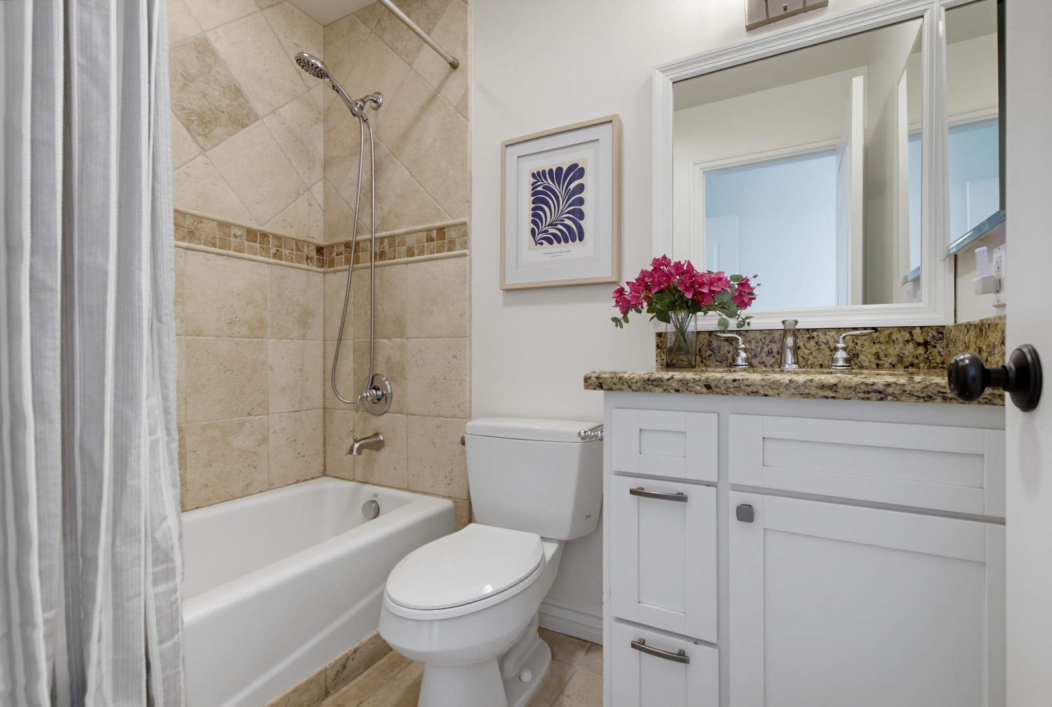 Virtual tour photo 26 of 97 for 4279 Lamont St