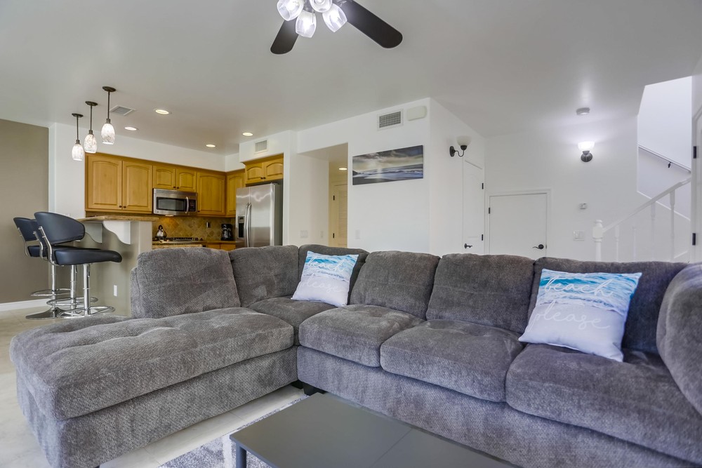 Virtual tour photo 8 of 37 for 4279 Mission Blvd