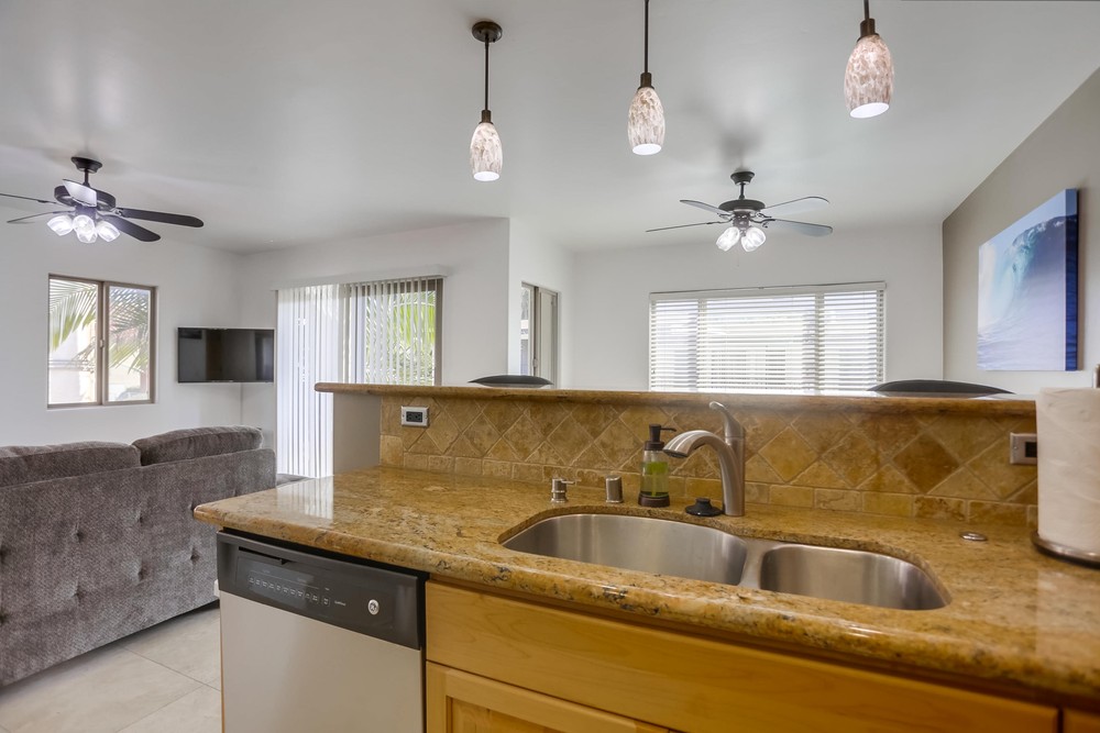 Virtual tour photo 17 of 37 for 4279 Mission Blvd