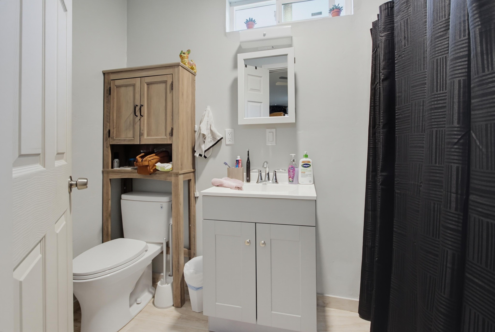 Virtual tour photo 25 of 45 for 4282 Olive Ave