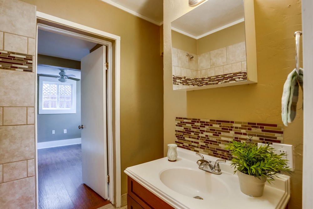 Virtual tour photo 25 of 37 for 4283 Orange Ave