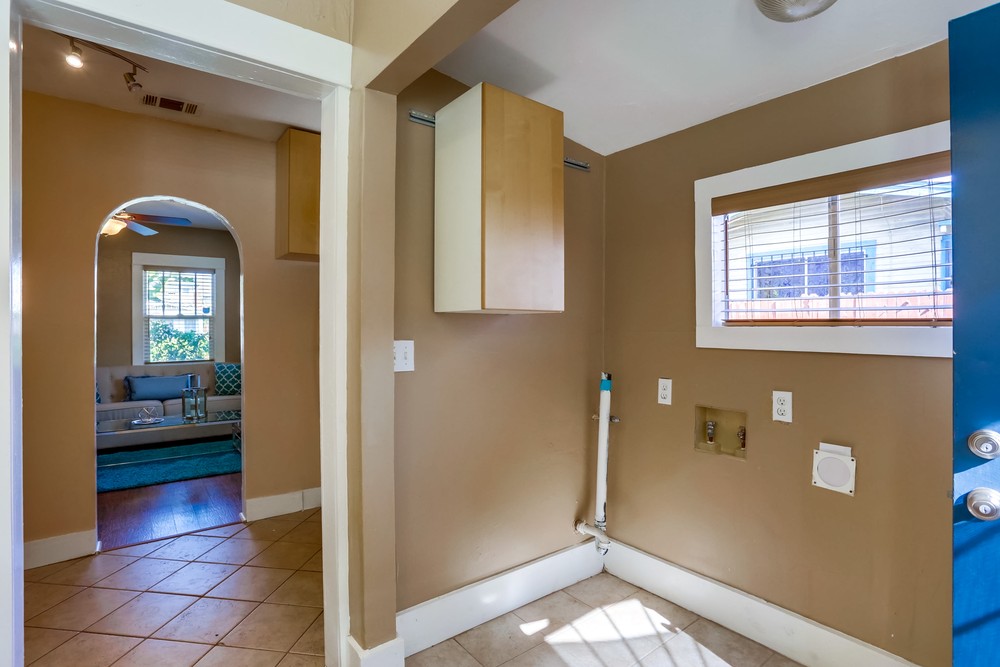 Virtual tour photo 31 of 37 for 4283 Orange Ave