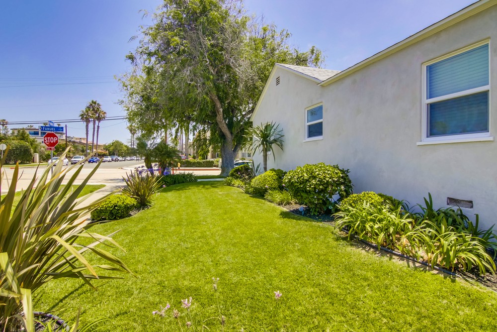 Virtual tour photo 5 of 28 for 4286 Fanuel St