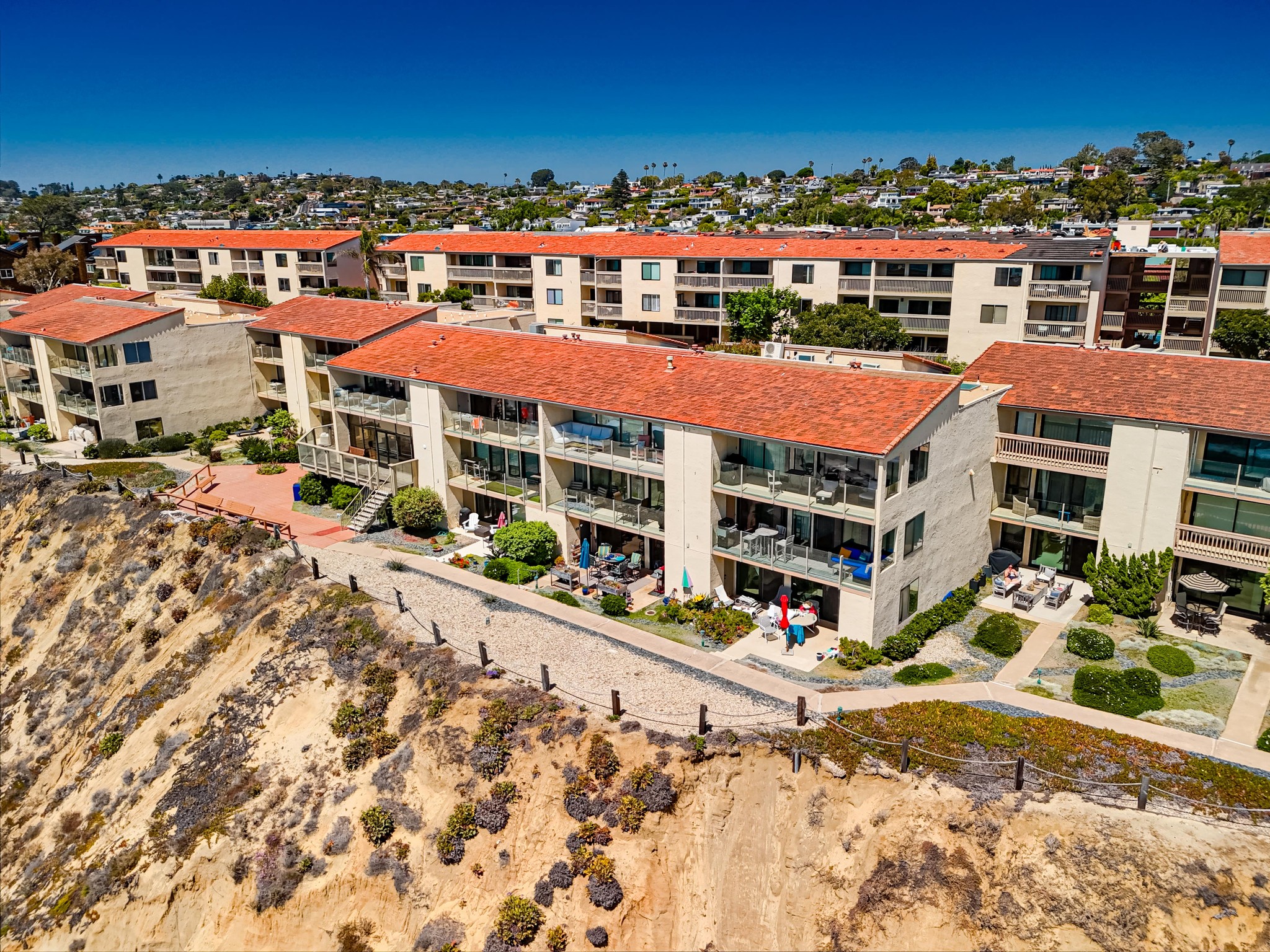Virtual tour photo 12 of 44 for 429 S Sierra Ave
