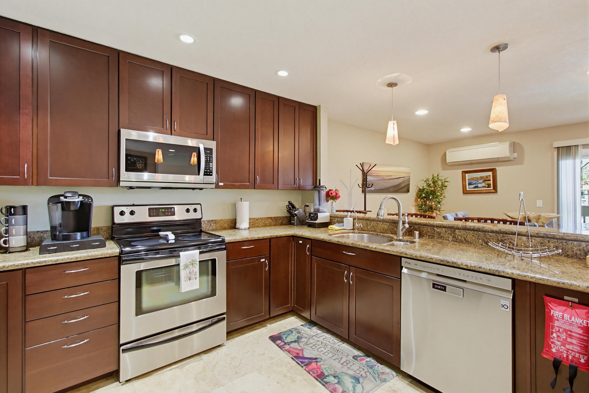 Virtual tour photo 16 of 84 for 429 S Sierra Ave Unit 125