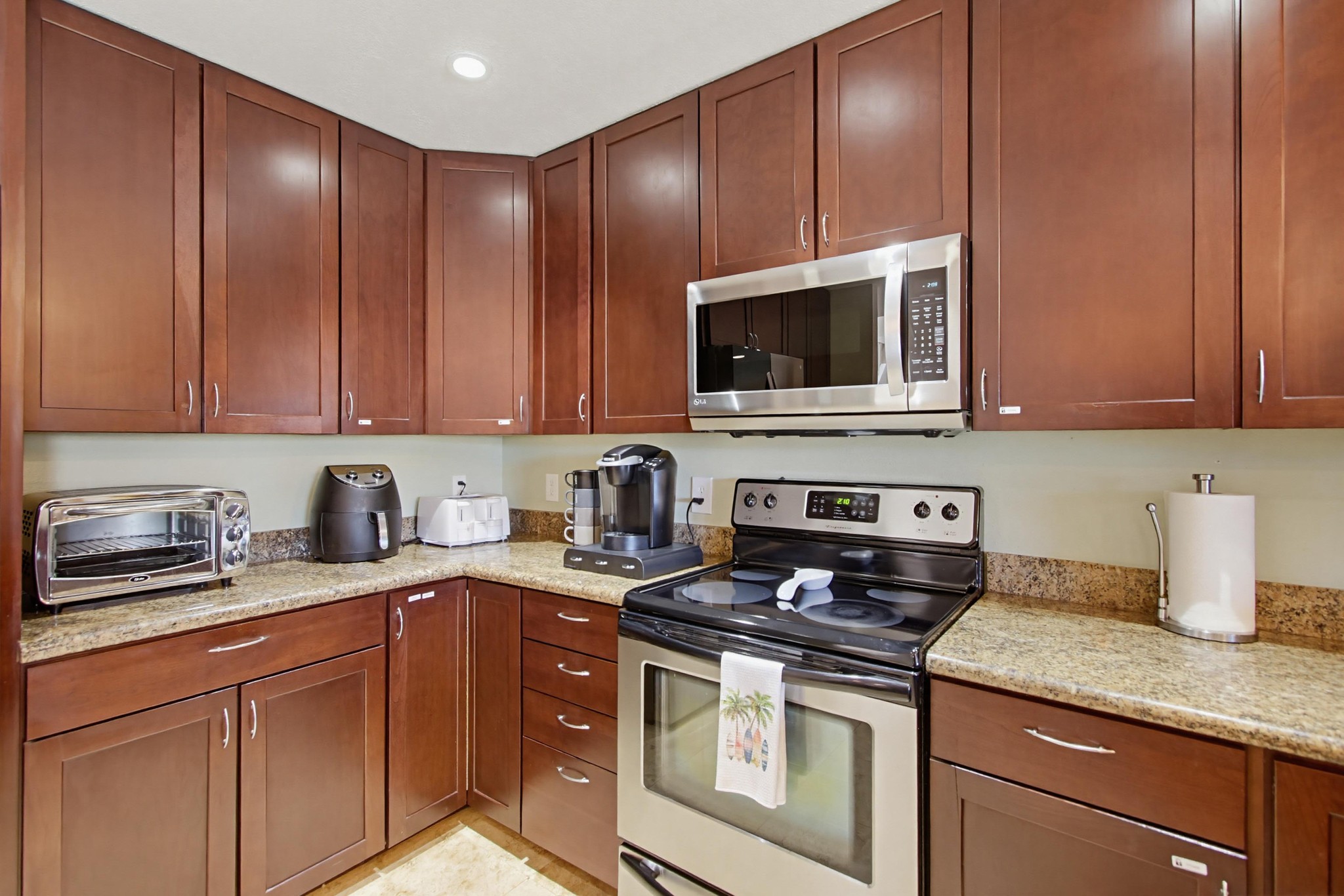 Virtual tour photo 17 of 84 for 429 S Sierra Ave Unit 125