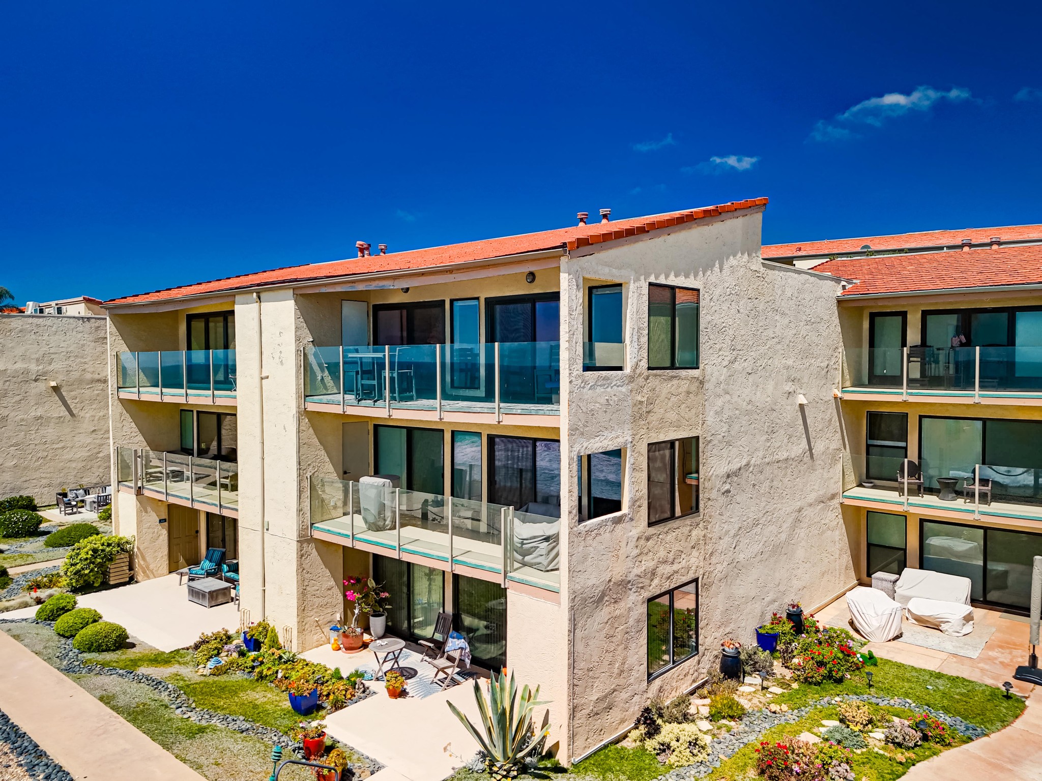 Virtual tour photo 57 of 84 for 429 S Sierra Ave Unit 125