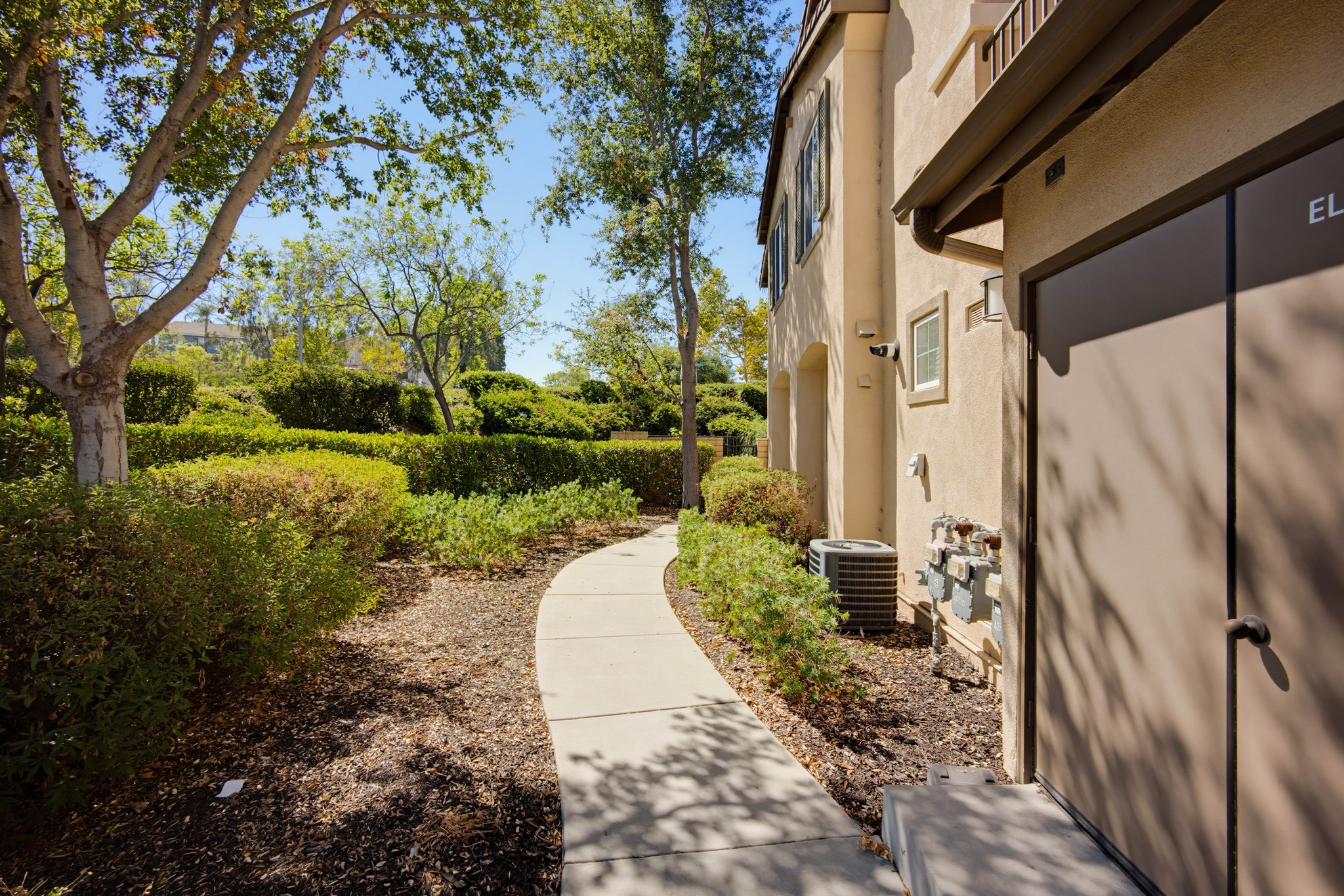 Virtual tour photo 3 of 47 for 42910 Avenida Amistad