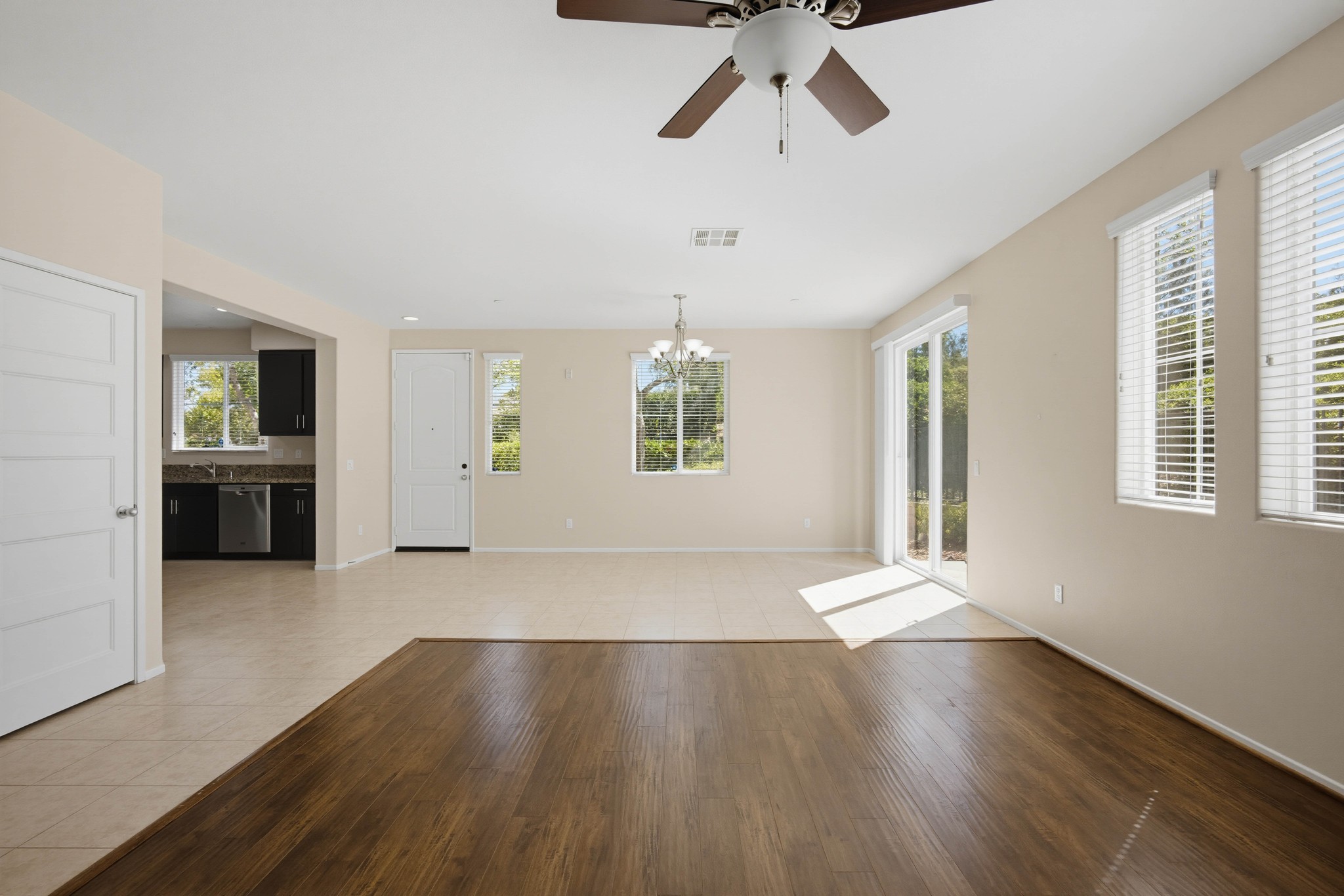 Virtual tour photo 11 of 47 for 42910 Avenida Amistad