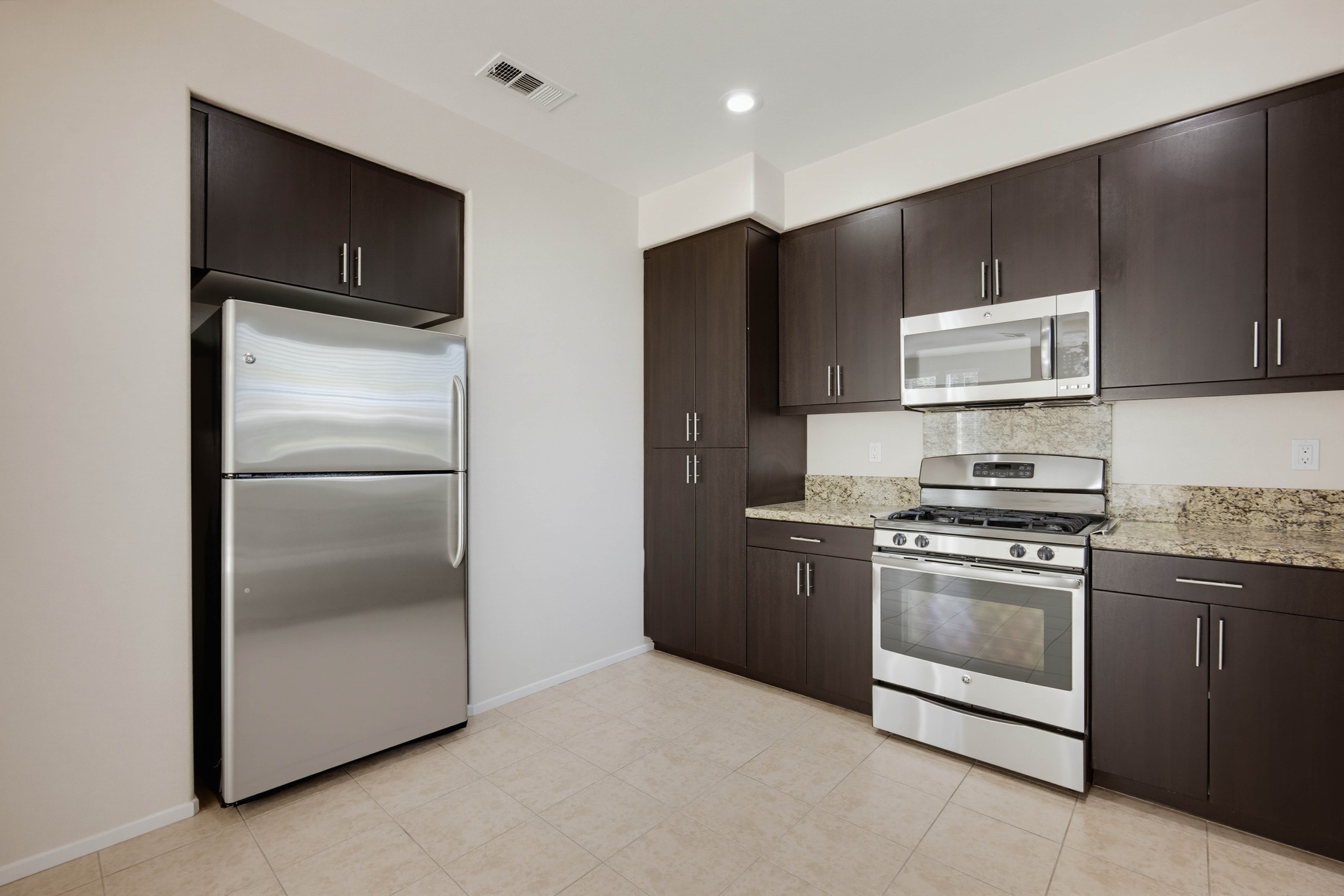 Virtual tour photo 14 of 47 for 42910 Avenida Amistad