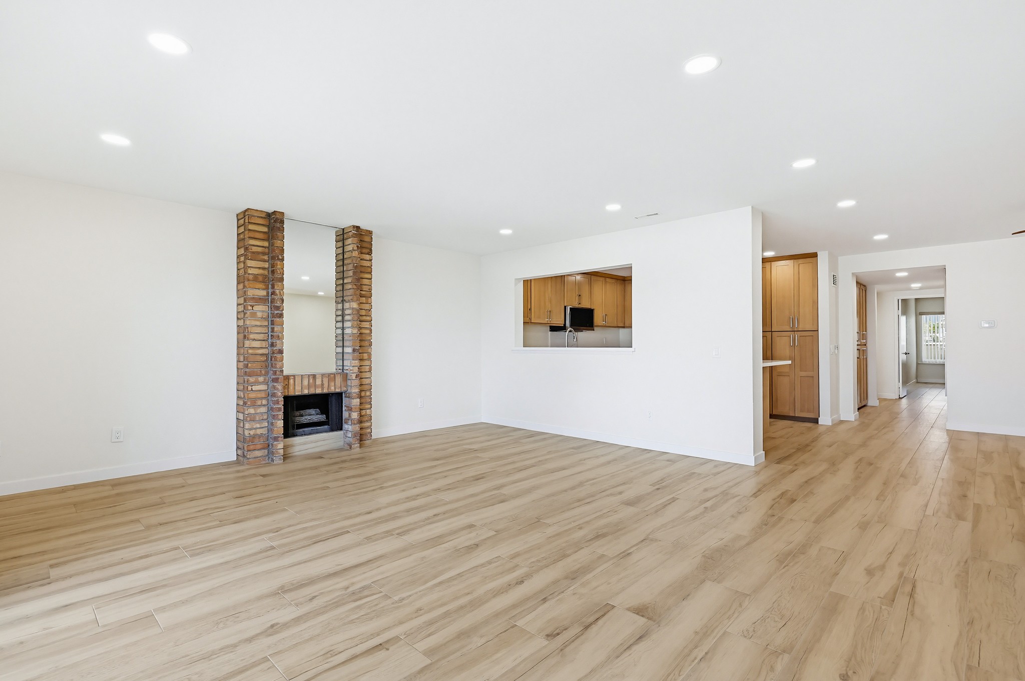 Virtual tour photo 11 of 83 for 43 Montego Ct
