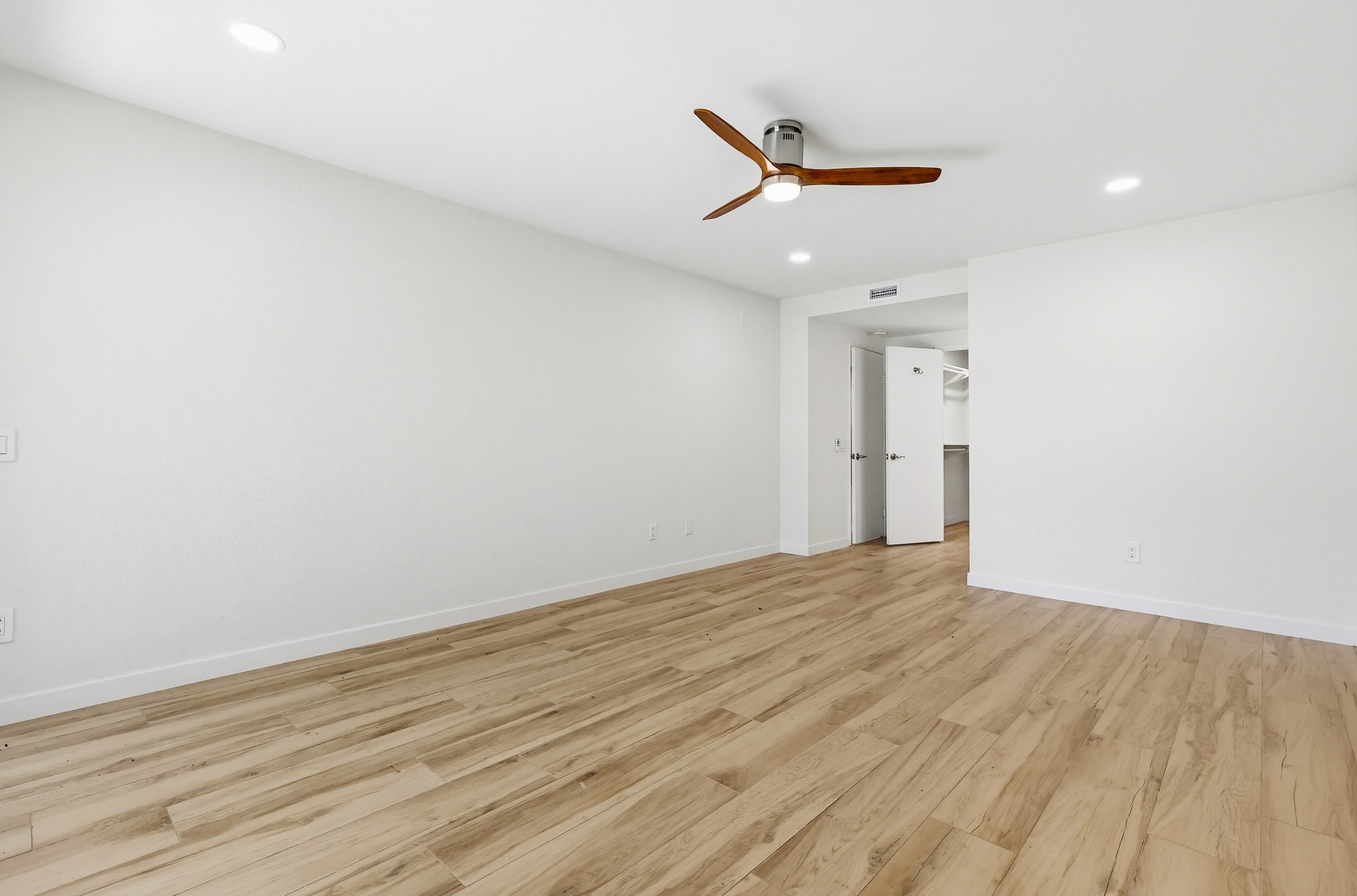 Virtual tour photo 36 of 83 for 43 Montego Ct