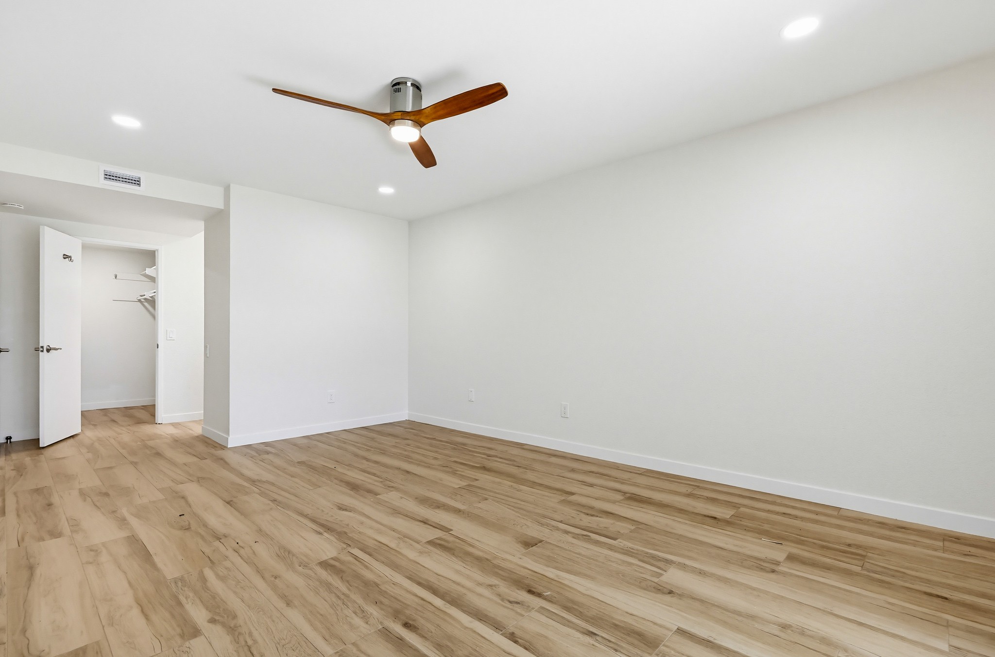Virtual tour photo 37 of 83 for 43 Montego Ct