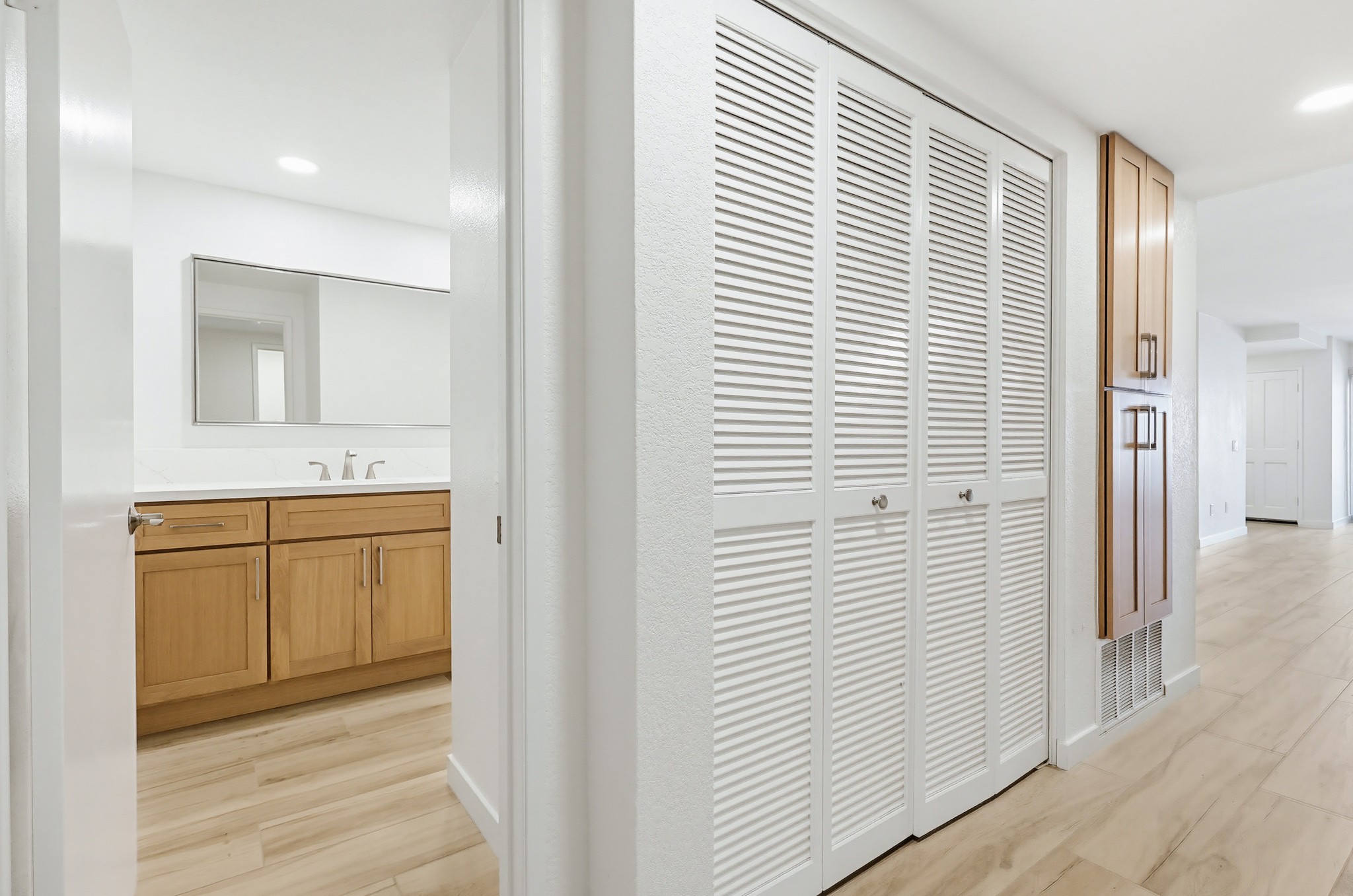 Virtual tour photo 46 of 83 for 43 Montego Ct