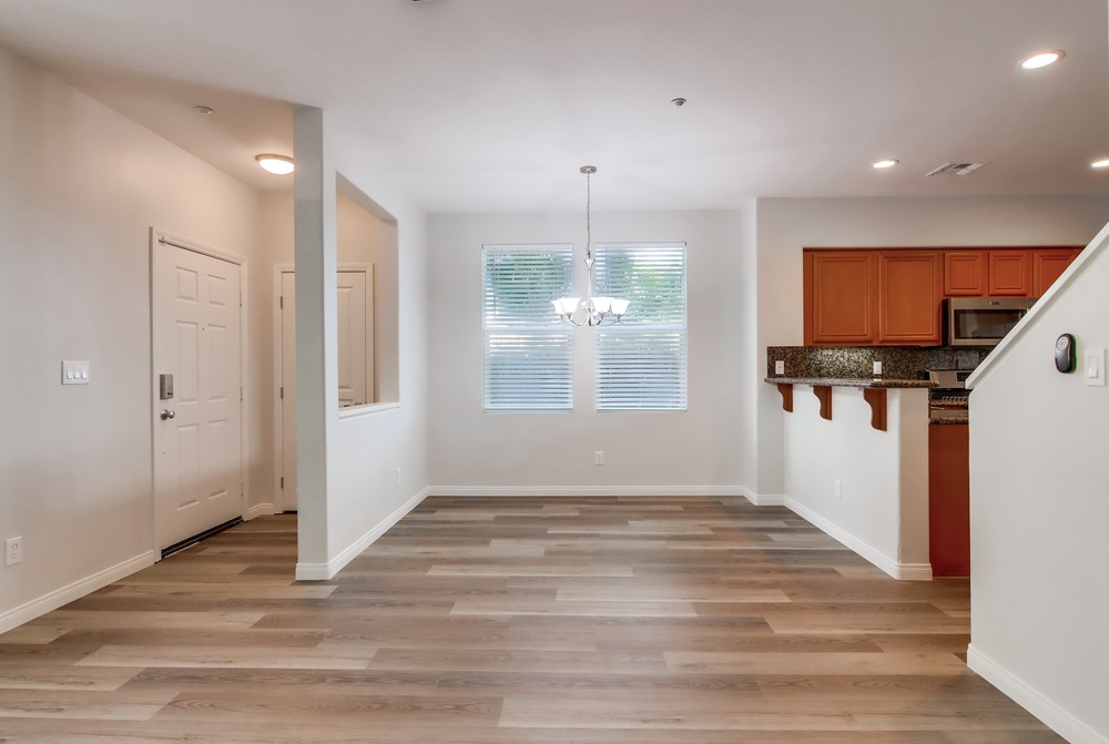 Virtual tour photo 13 of 46 for 4300 Newton Ave UNIT 49