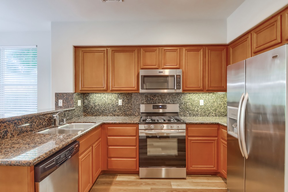 Virtual tour photo 21 of 46 for 4300 Newton Ave UNIT 49