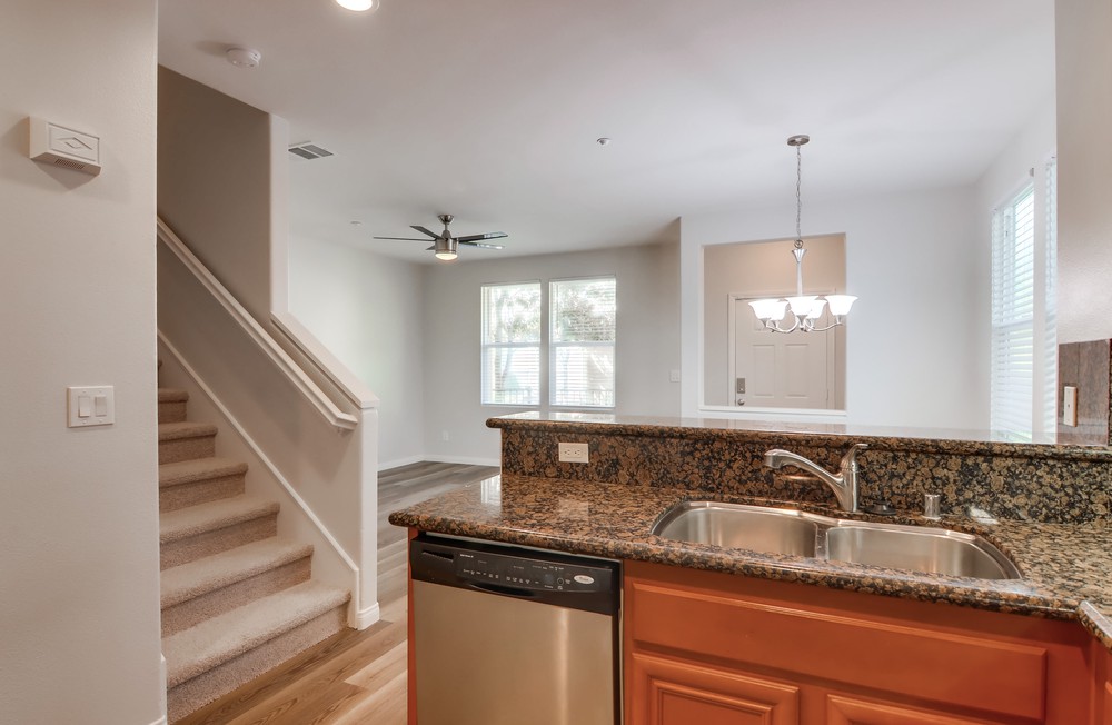 Virtual tour photo 23 of 46 for 4300 Newton Ave UNIT 49