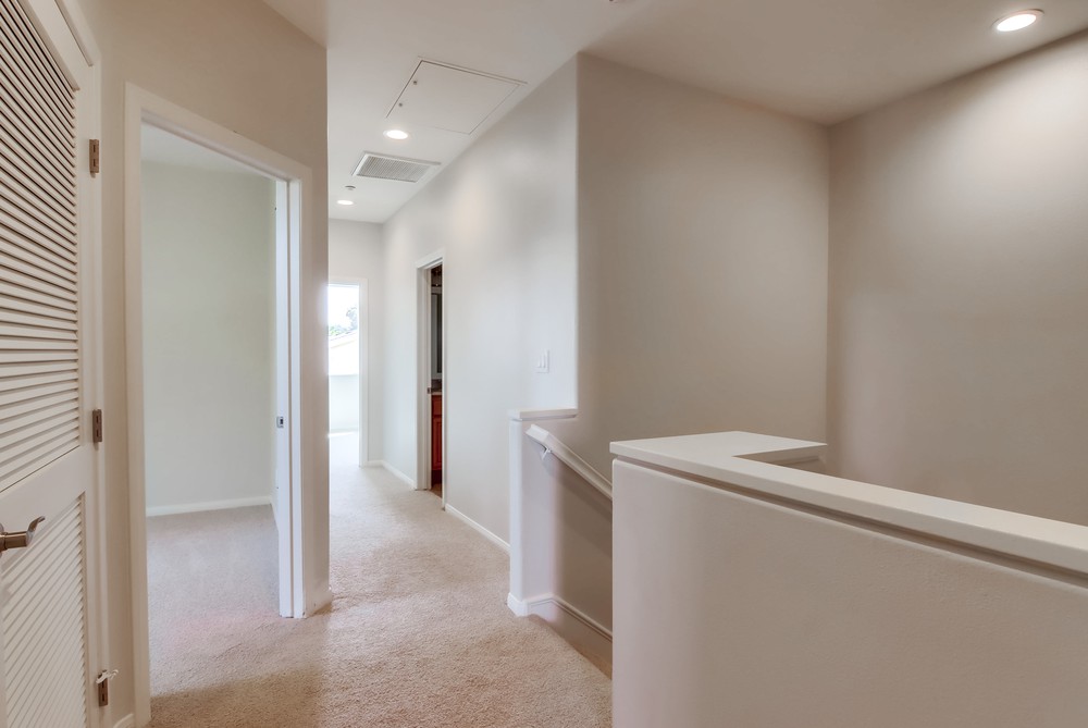 Virtual tour photo 28 of 46 for 4300 Newton Ave UNIT 49