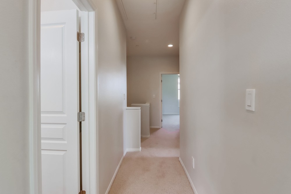 Virtual tour photo 30 of 46 for 4300 Newton Ave UNIT 49