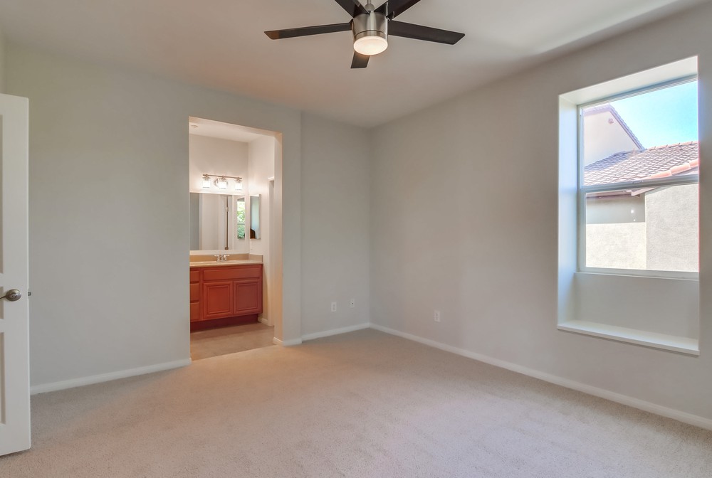 Virtual tour photo 34 of 46 for 4300 Newton Ave UNIT 49