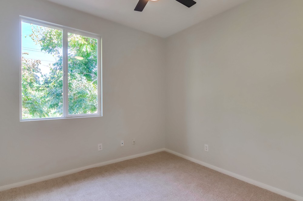Virtual tour photo 37 of 46 for 4300 Newton Ave UNIT 49