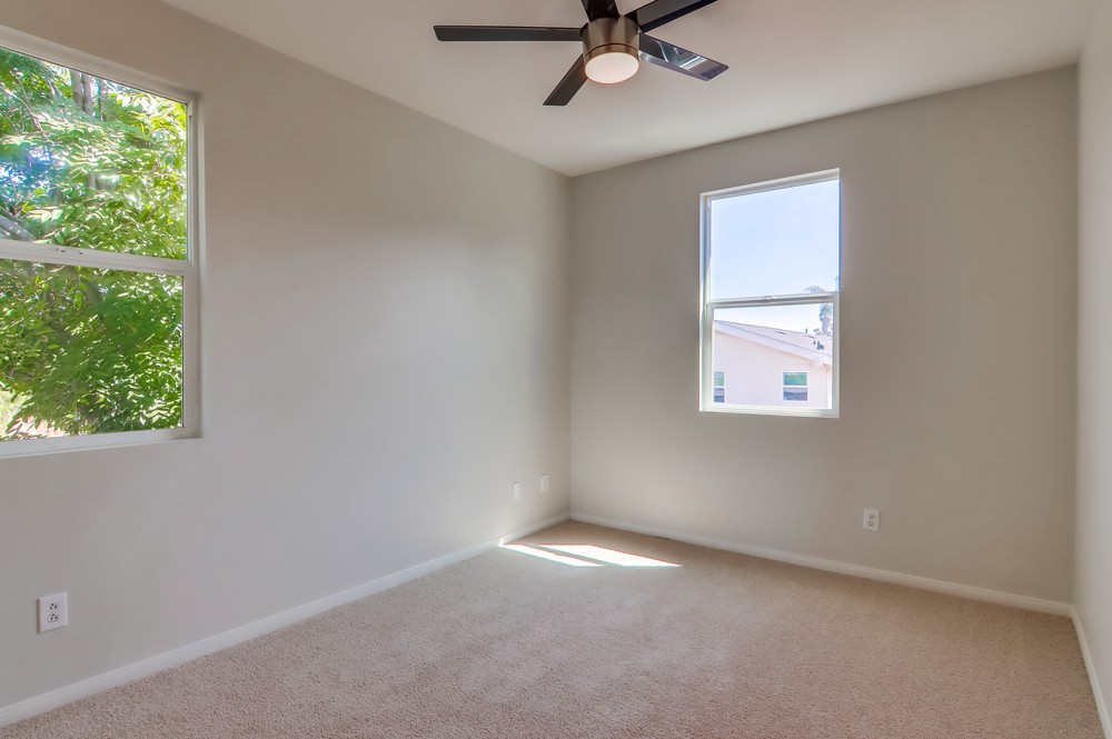 Virtual tour photo 42 of 46 for 4300 Newton Ave UNIT 49