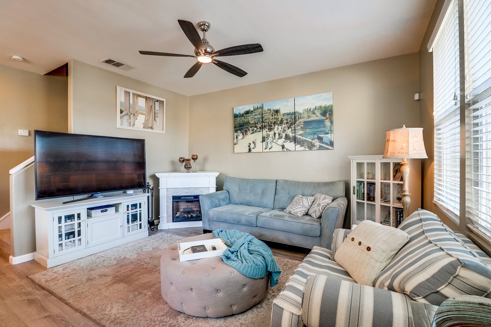 Virtual tour photo 5 of 45 for 4300 Newton Ave UNIT 61