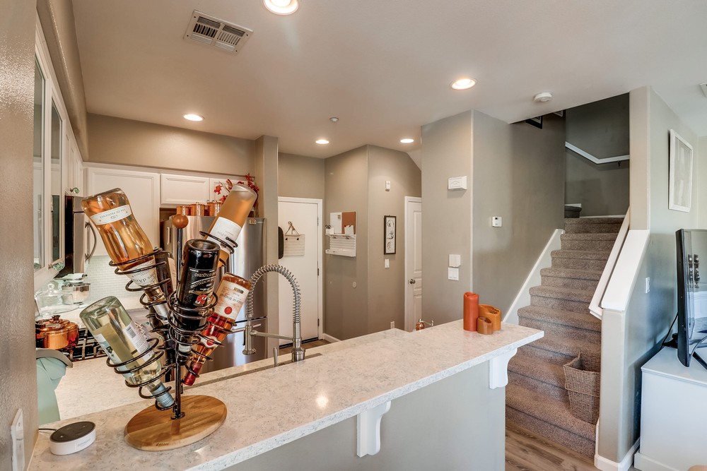 Virtual tour photo 9 of 45 for 4300 Newton Ave UNIT 61