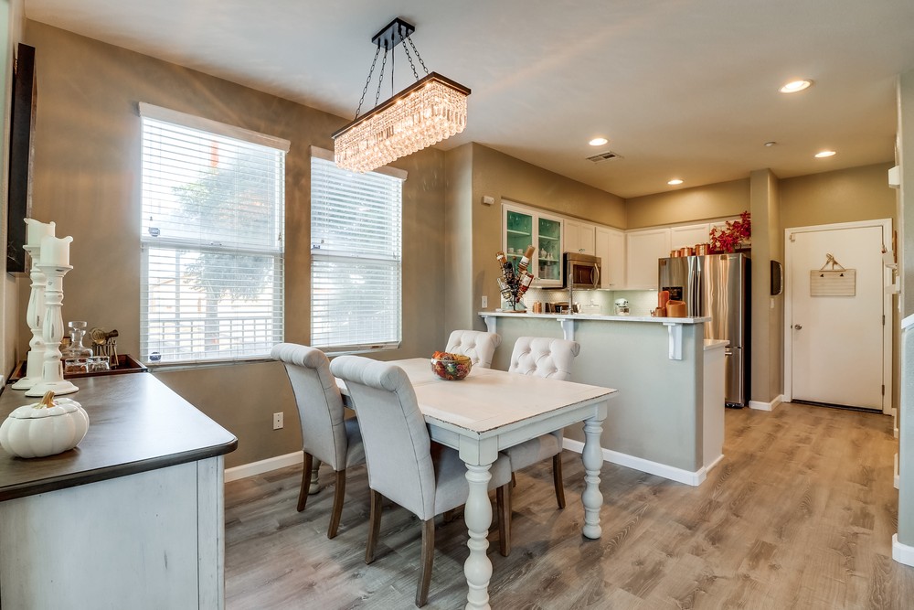 Virtual tour photo 13 of 45 for 4300 Newton Ave UNIT 61