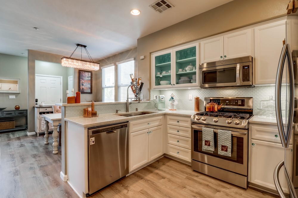 Virtual tour photo 17 of 45 for 4300 Newton Ave UNIT 61