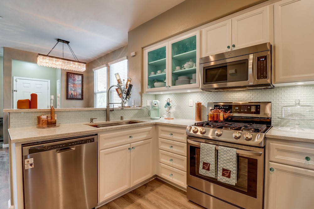 Virtual tour photo 18 of 45 for 4300 Newton Ave UNIT 61