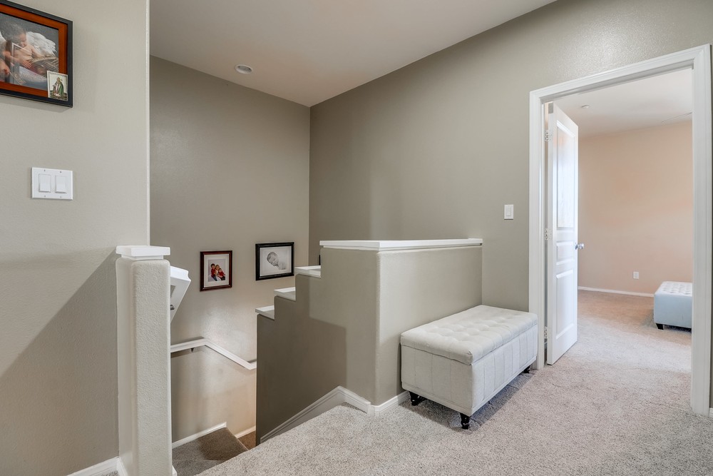 Virtual tour photo 24 of 45 for 4300 Newton Ave UNIT 61