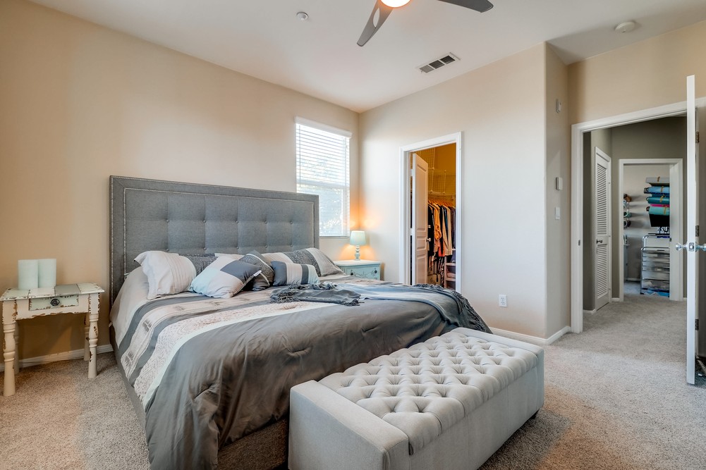 Virtual tour photo 27 of 45 for 4300 Newton Ave UNIT 61