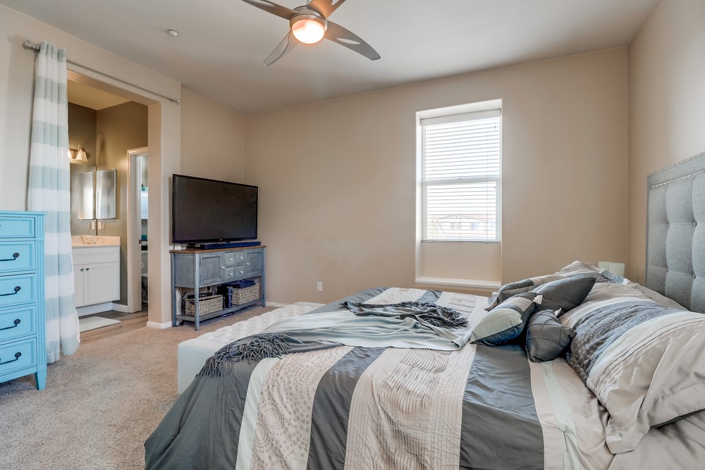 Virtual tour photo 28 of 45 for 4300 Newton Ave UNIT 61