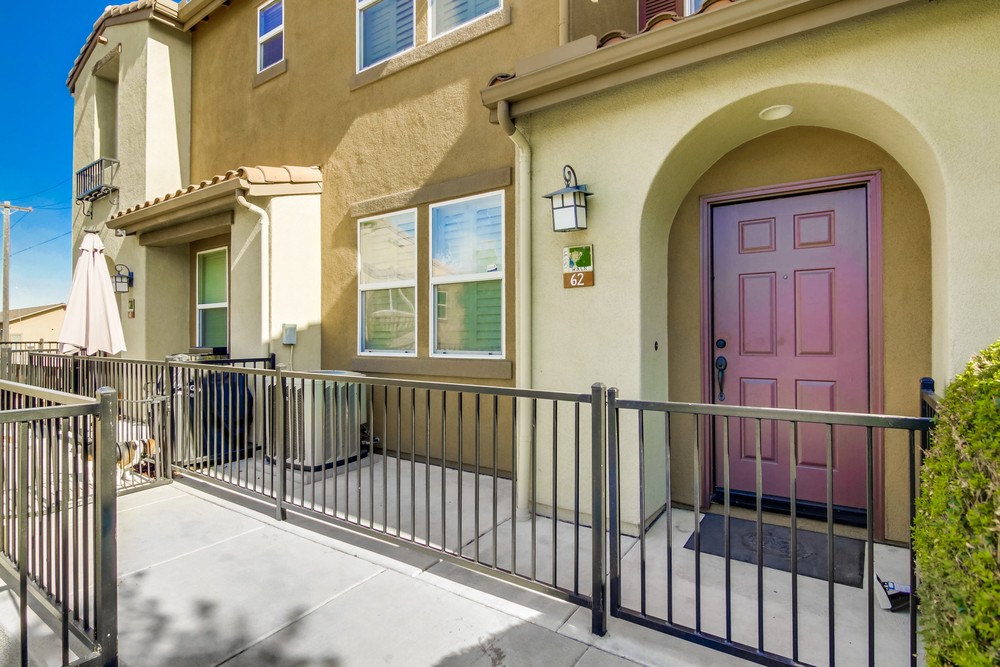 Virtual tour photo 6 of 43 for 4300 Newton Ave UNIT 62
